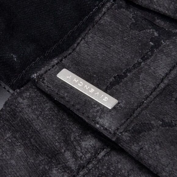 GIVENCHY Crackled Paint Denim Slim Paint crackled integral zip denim 32 $1050 - Picture 4 of 12